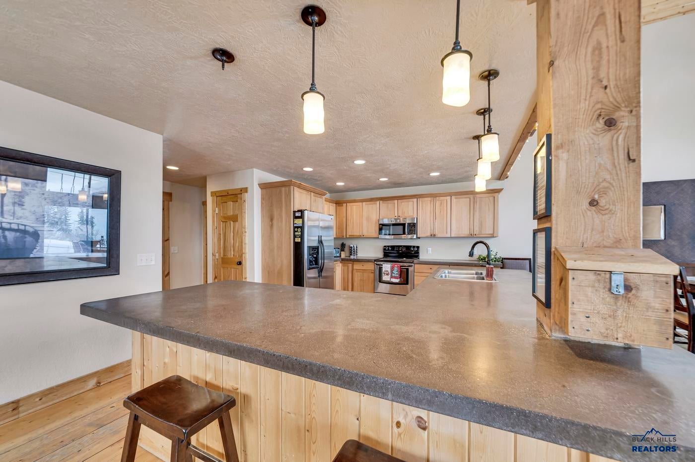 Lead, South Dakota, 57754, United States, 6 Bedrooms Bedrooms, ,5 BathroomsBathrooms,Residential,Active,2006805