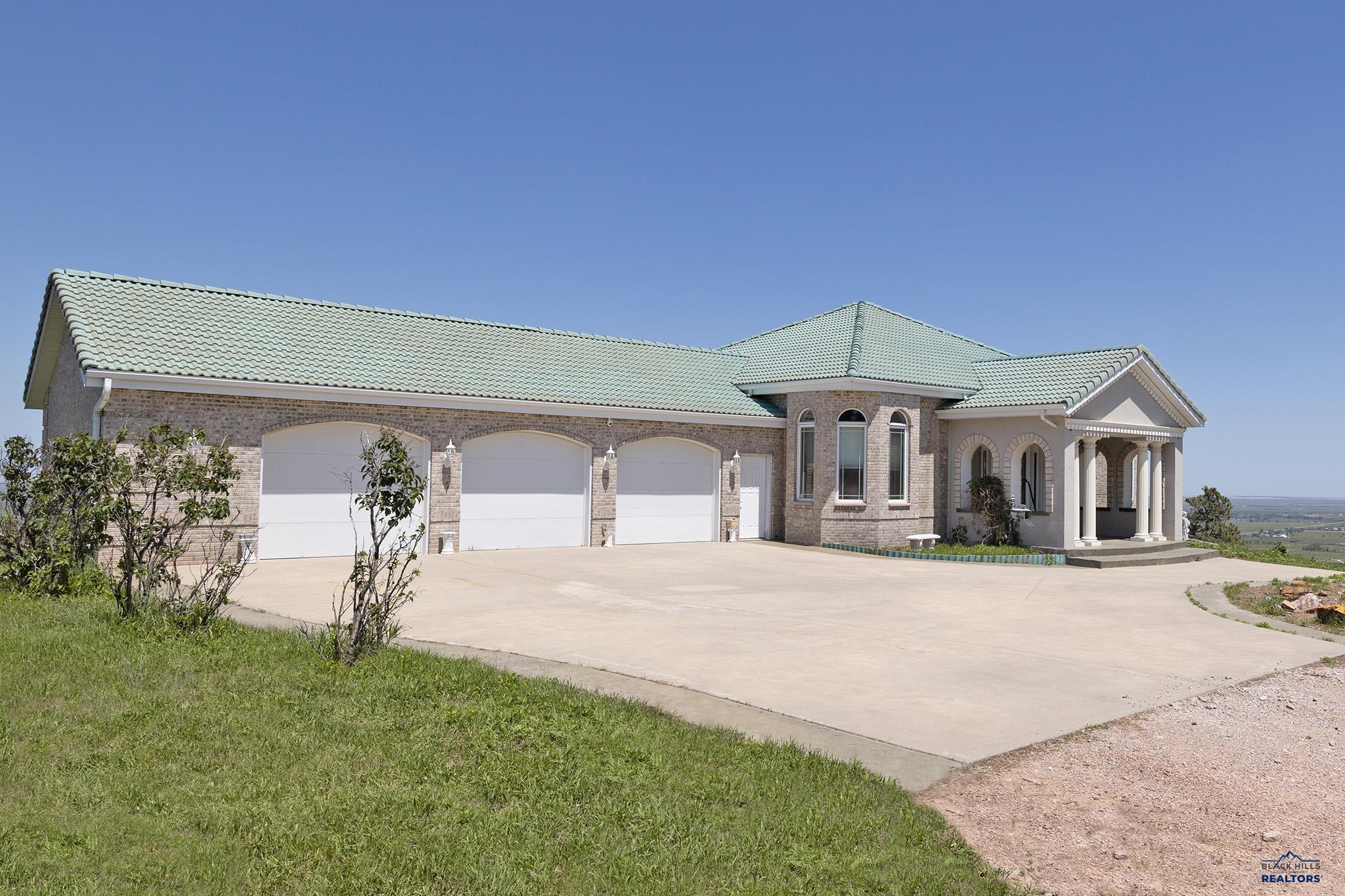 Piedmont, South Dakota, 57769, United States, 4 Bedrooms Bedrooms, ,4 BathroomsBathrooms,Residential,Active,1904172