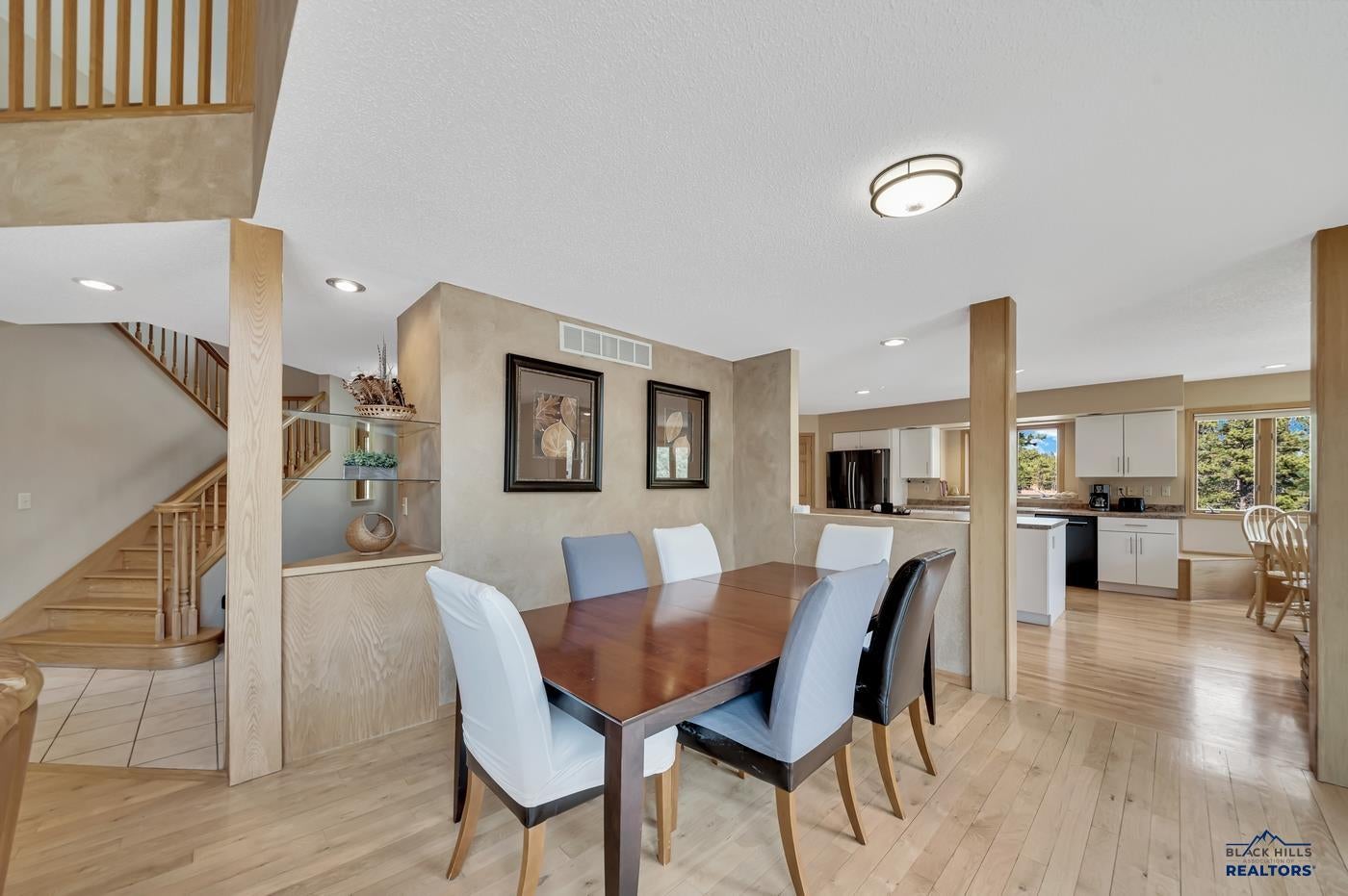 Rapid City, South Dakota, 57702, United States, 5 Bedrooms Bedrooms, ,3 BathroomsBathrooms,Residential,Active,1764101
