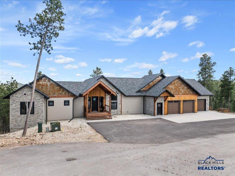 Lead, South Dakota, 57754, United States, ,5 BathroomsBathrooms,Residential,Active,2002332