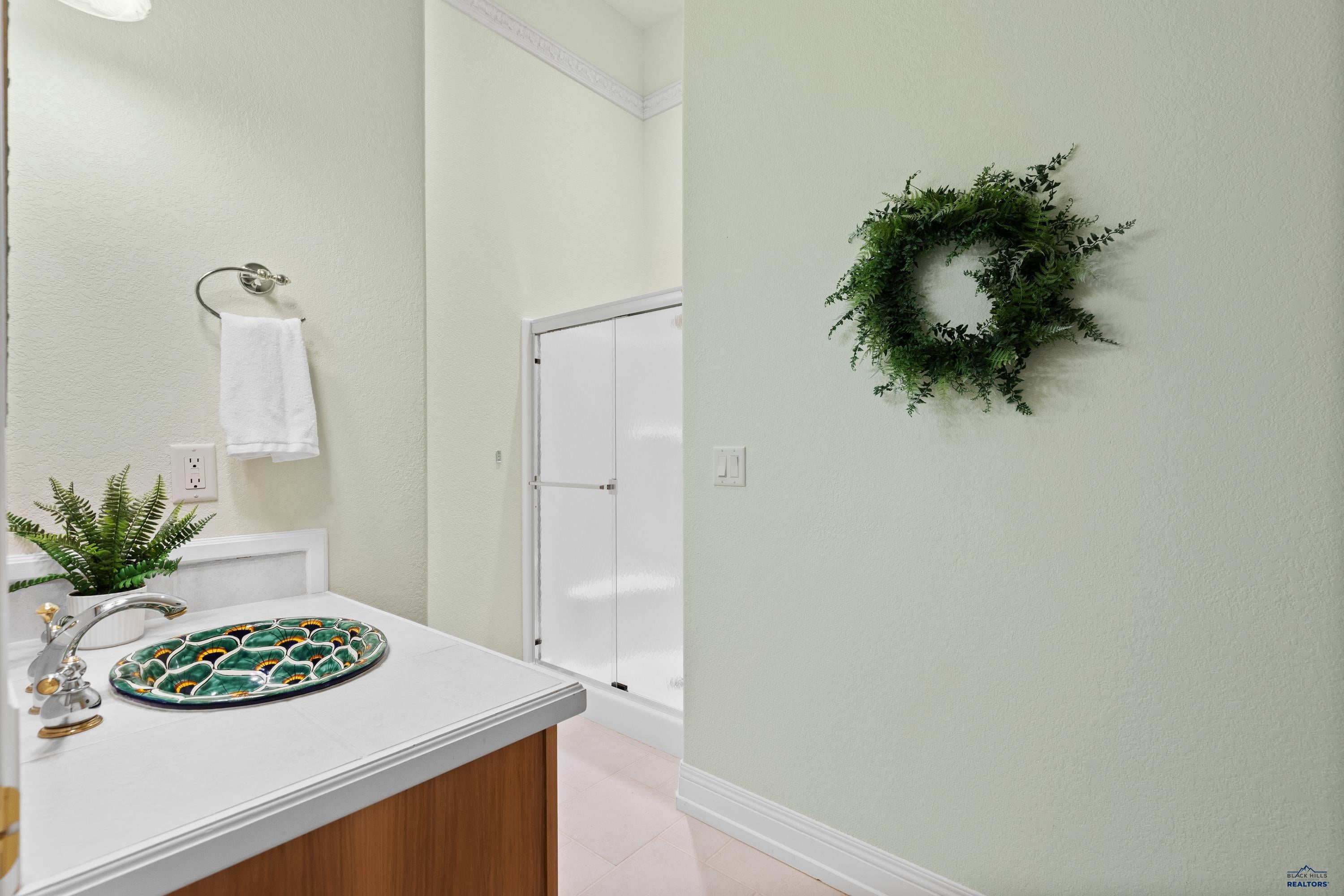 Piedmont, South Dakota, 57769, United States, 4 Bedrooms Bedrooms, ,4 BathroomsBathrooms,Residential,Active,1904172