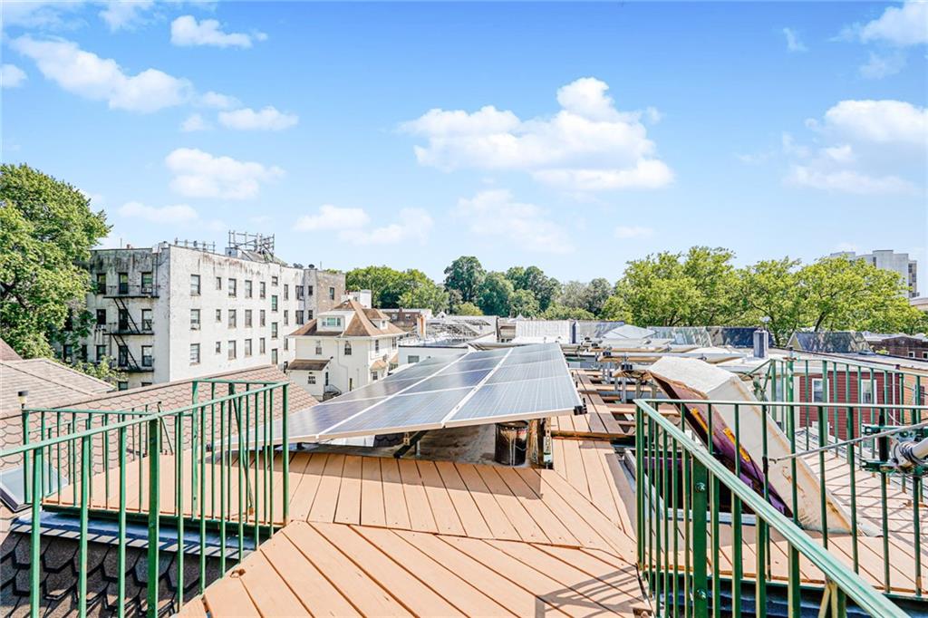 Brooklyn, New York, 11209, United States, 3 Bedrooms Bedrooms, ,2 BathroomsBathrooms,Residential,Active,1834476