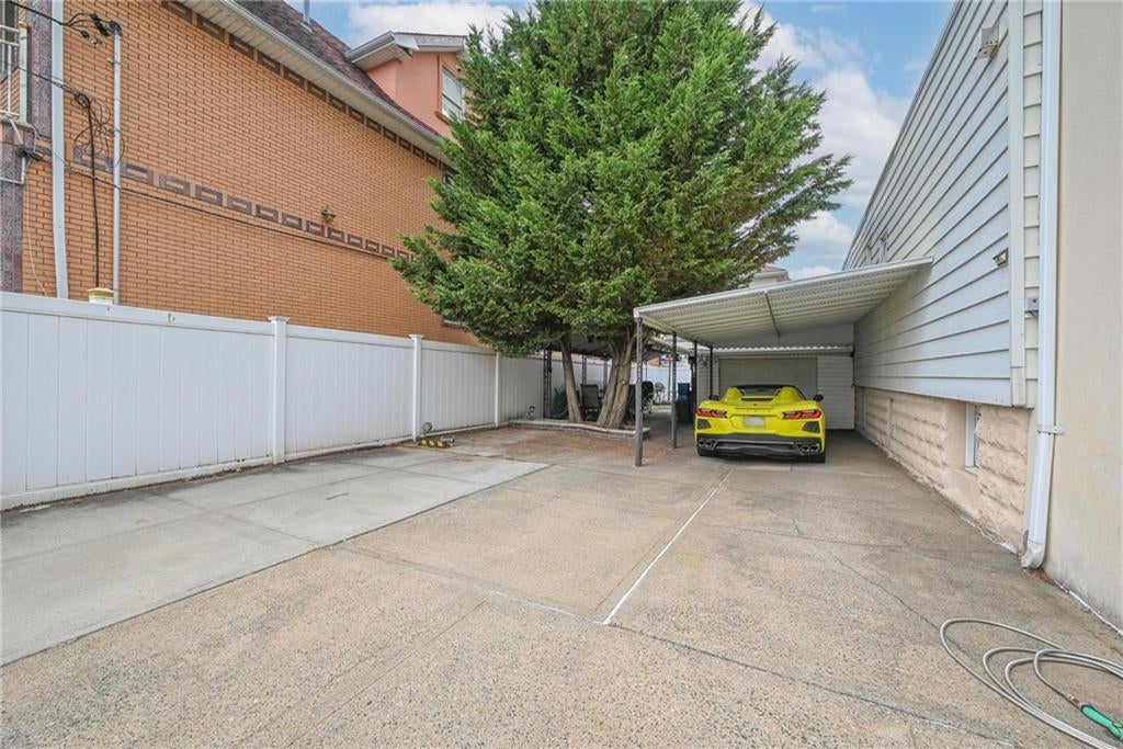 Brooklyn, New York, 11223, United States, 4 Bedrooms Bedrooms, ,3 BathroomsBathrooms,Residential,Active,2007349