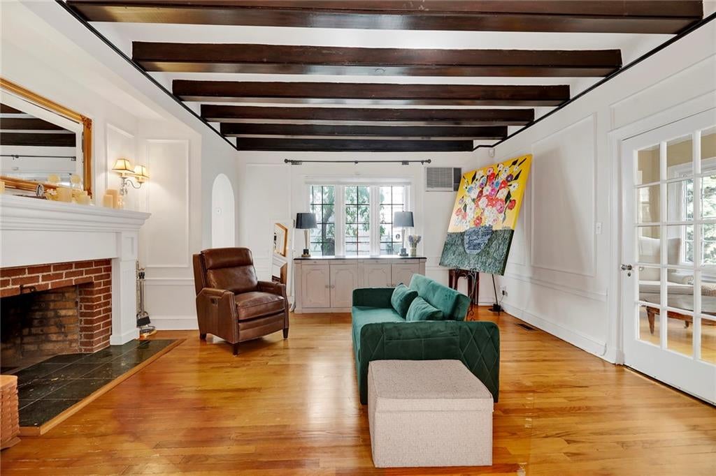 Brooklyn, New York, 11209, United States, 3 Bedrooms Bedrooms, ,4 BathroomsBathrooms,Residential,Active,1831775