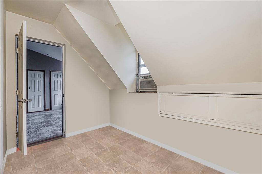 Brooklyn, New York, 11234, United States, 4 Bedrooms Bedrooms, ,7 BathroomsBathrooms,Residential,Active,1859380