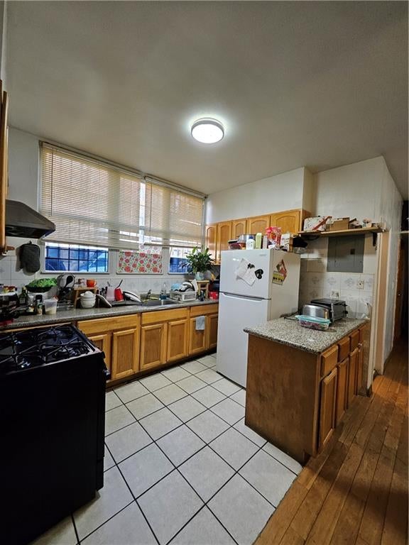 Brooklyn, New York, 11219, United States, ,Residential,Active,1852734