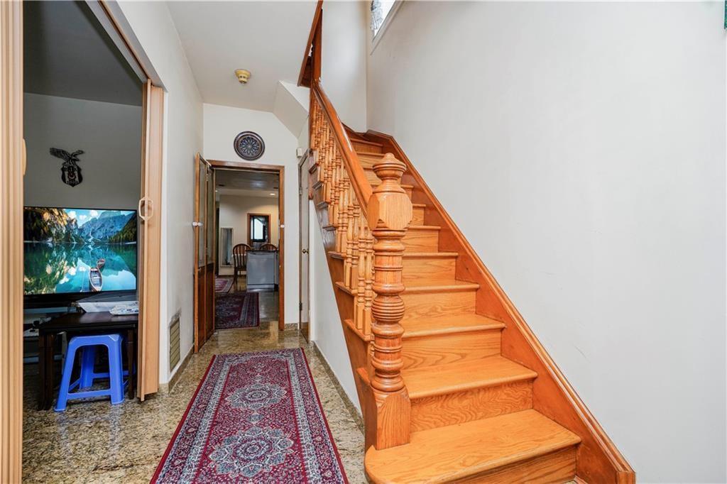 Brooklyn, New York, 11228, United States, 4 Bedrooms Bedrooms, ,3 BathroomsBathrooms,Residential,Active,1894180