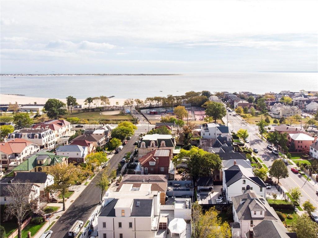 Brooklyn, New York, 11235, United States, 5 Bedrooms Bedrooms, ,5 BathroomsBathrooms,Residential,Active,1963250