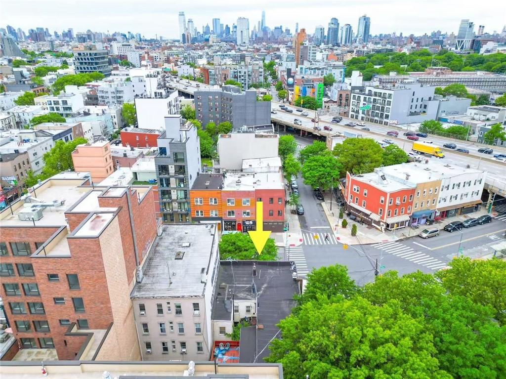 Brooklyn, New York, 11211, United States, ,Residential,Active,1841294