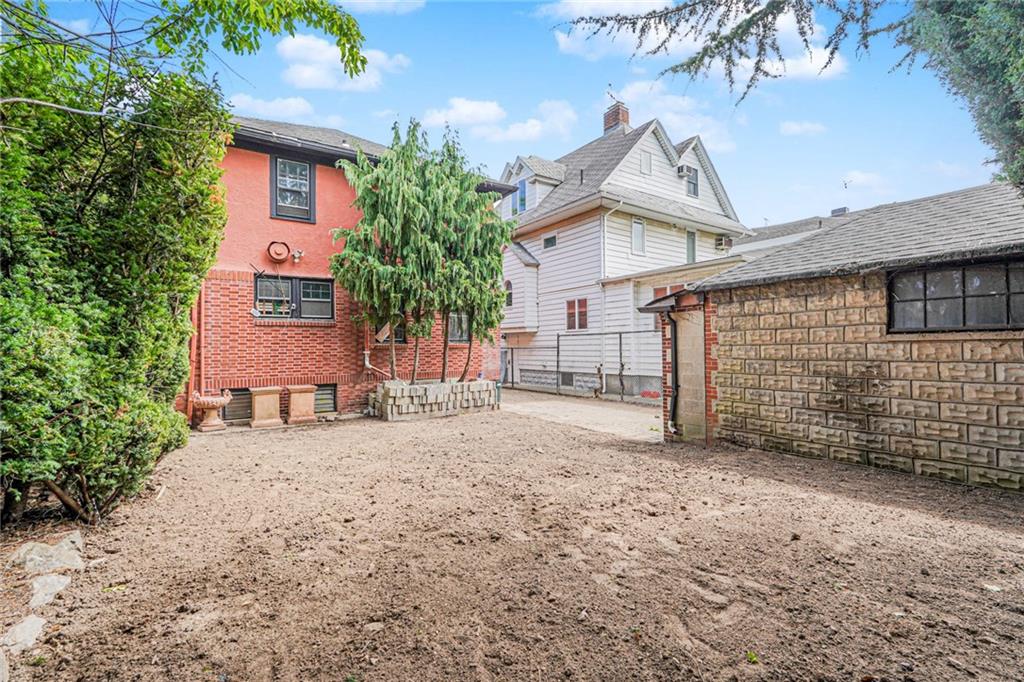 Brooklyn, New York, 11210, United States, 3 Bedrooms Bedrooms, ,2 BathroomsBathrooms,Residential,Active,1922277