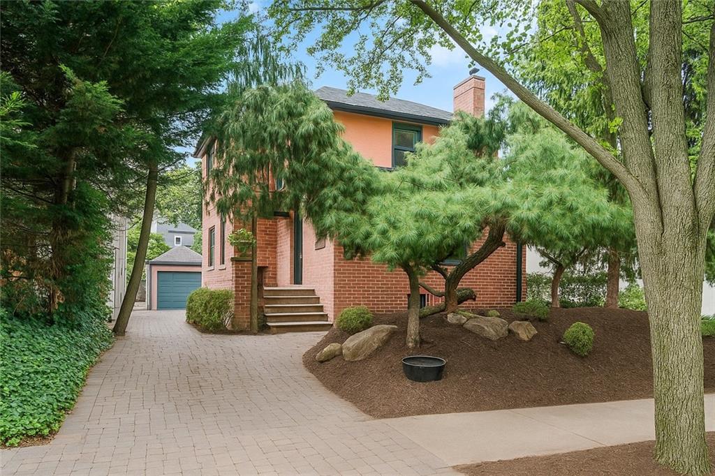 Brooklyn, New York, 11210, United States, 3 Bedrooms Bedrooms, ,2 BathroomsBathrooms,Residential,Active,1922277