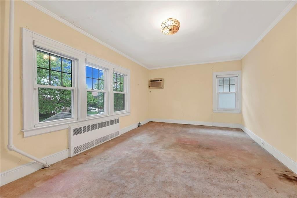 Brooklyn, New York, 11209, United States, 5 Bedrooms Bedrooms, ,3 BathroomsBathrooms,Residential,Pending,1832351