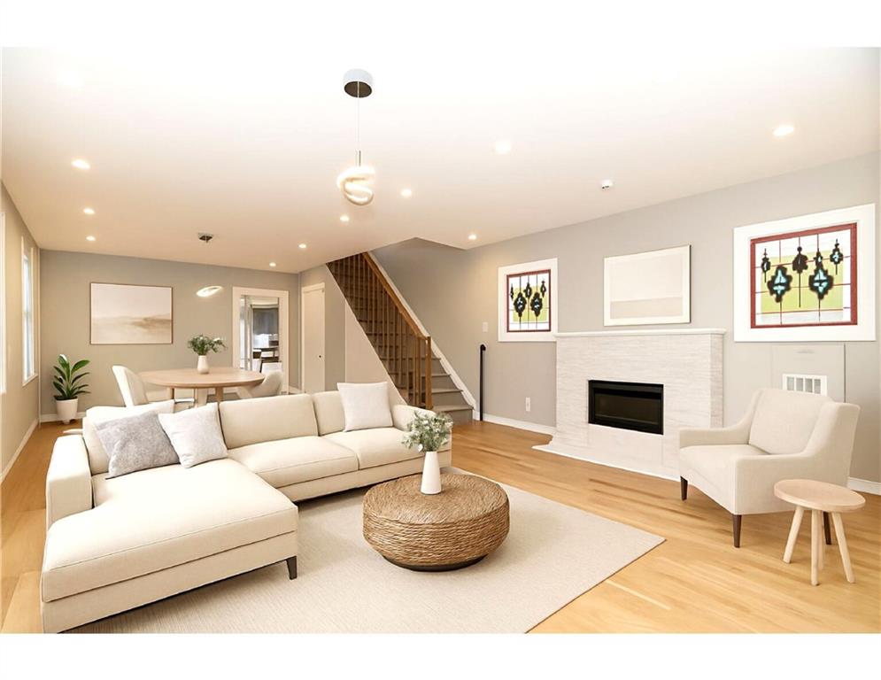 Brooklyn, New York, 11210, United States, 3 Bedrooms Bedrooms, ,3 BathroomsBathrooms,Residential,Active,1920267