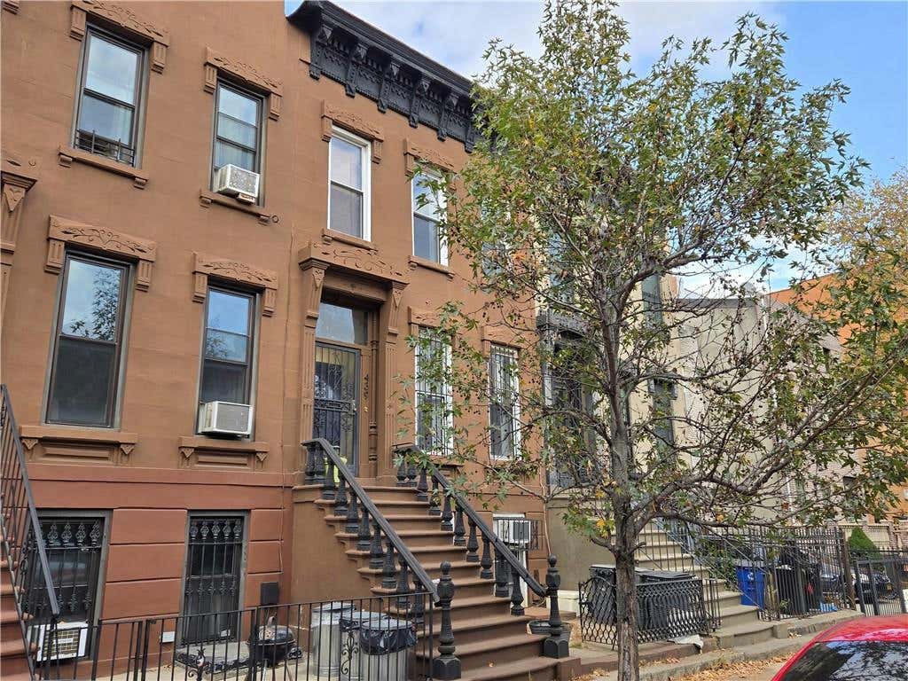 439 QUINCY ST, BROOKLYN, NY 11221, photo 1 of 4