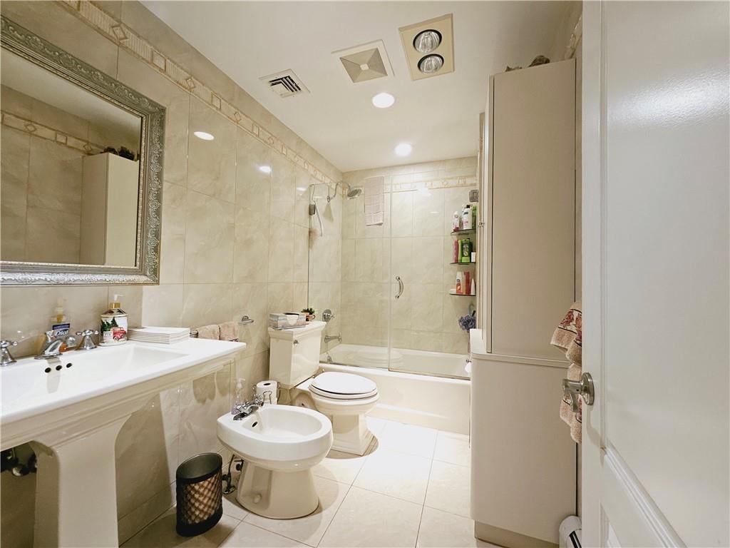Brooklyn, New York, 11204, United States, ,Residential,Pending,1703371