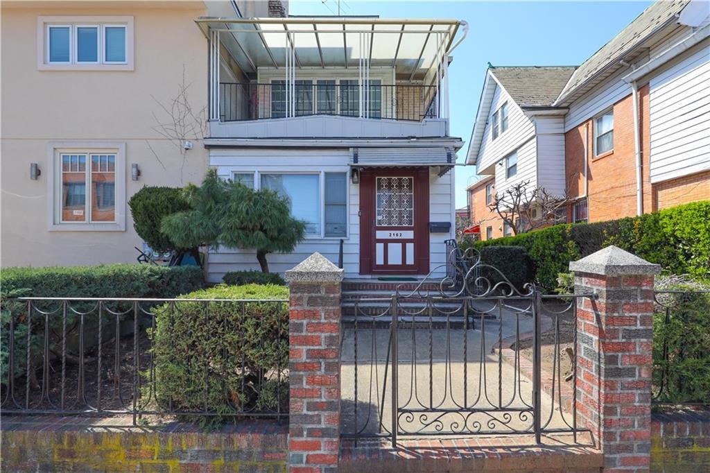 Brooklyn, New York, 11204, United States, ,5 BathroomsBathrooms,Residential,Active,1761601