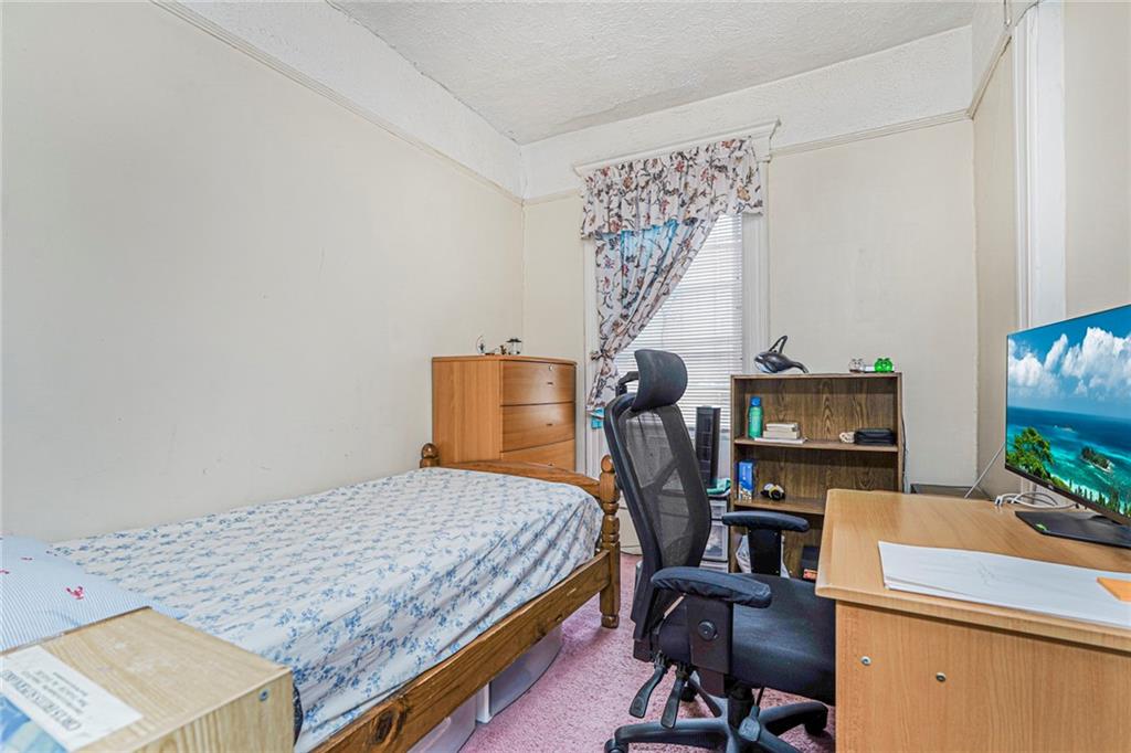 Brooklyn, New York, 11219, United States, 4 Bedrooms Bedrooms, ,3 BathroomsBathrooms,Residential,Active,2009183