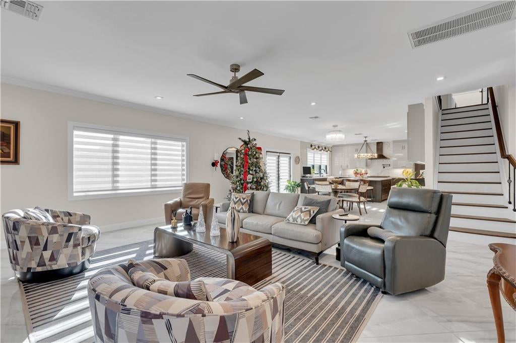 Staten Island, New York, 10307, United States, 4 Bedrooms Bedrooms, ,4 BathroomsBathrooms,Residential,Active,2009406