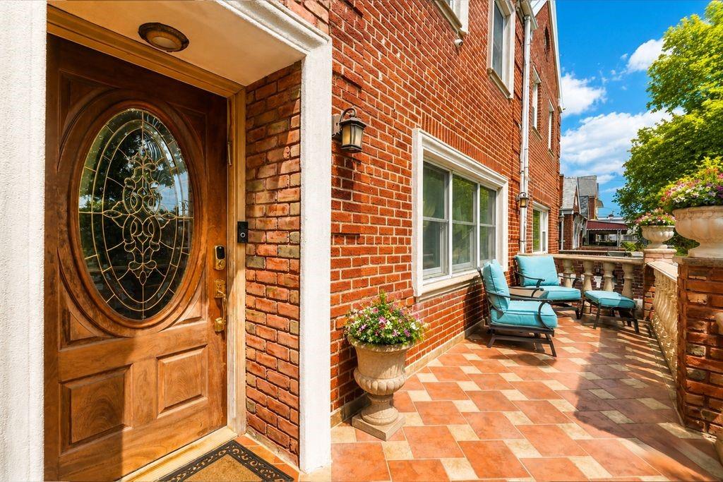 Brooklyn, New York, 11229, United States, 6 Bedrooms Bedrooms, ,4 BathroomsBathrooms,Residential,Active,2051996