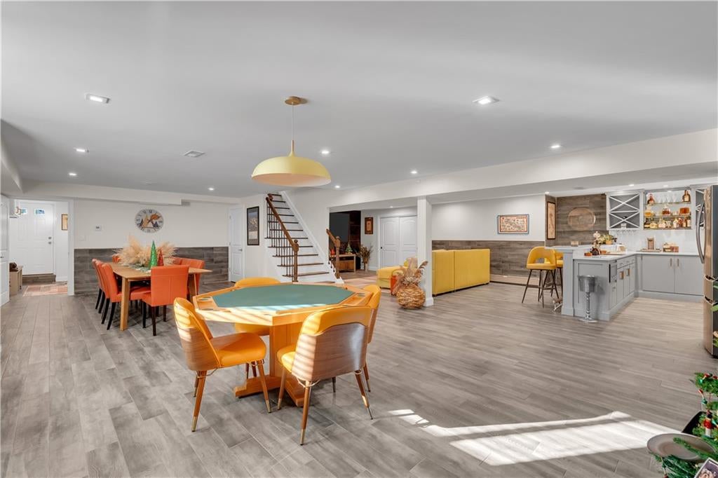 Staten Island, New York, 10307, United States, 4 Bedrooms Bedrooms, ,4 BathroomsBathrooms,Residential,Active,2009406