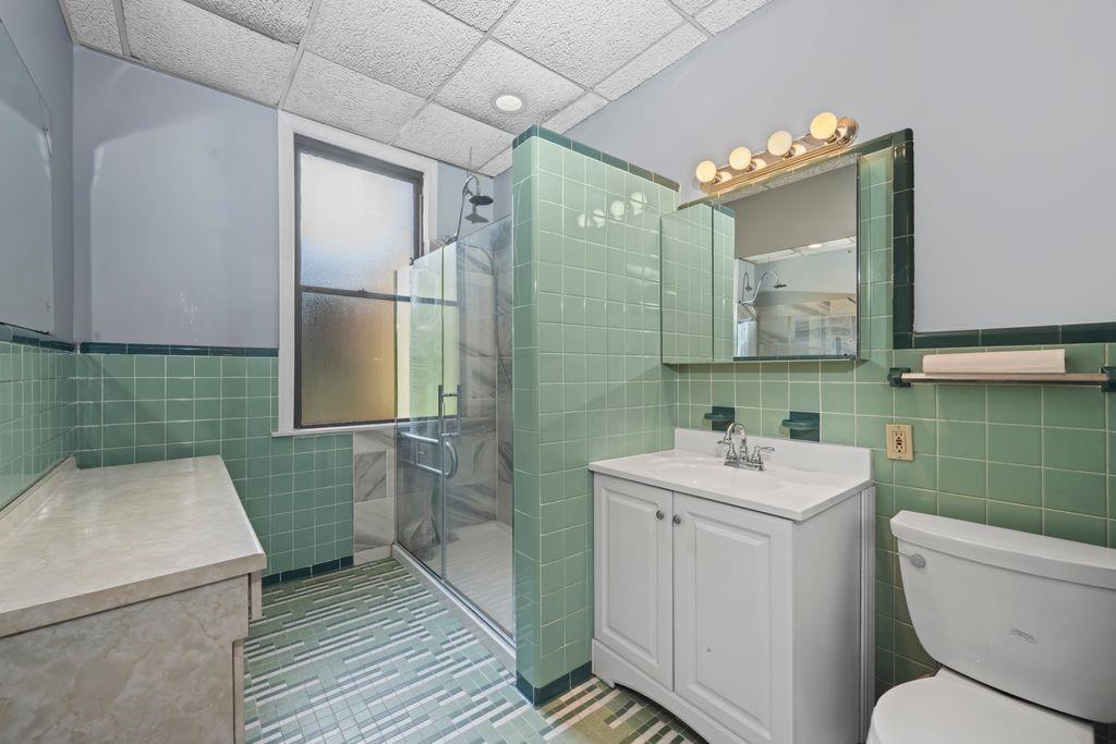 Brooklyn, New York, 11220, United States, 5 Bedrooms Bedrooms, ,3 BathroomsBathrooms,Residential,Active,1877839