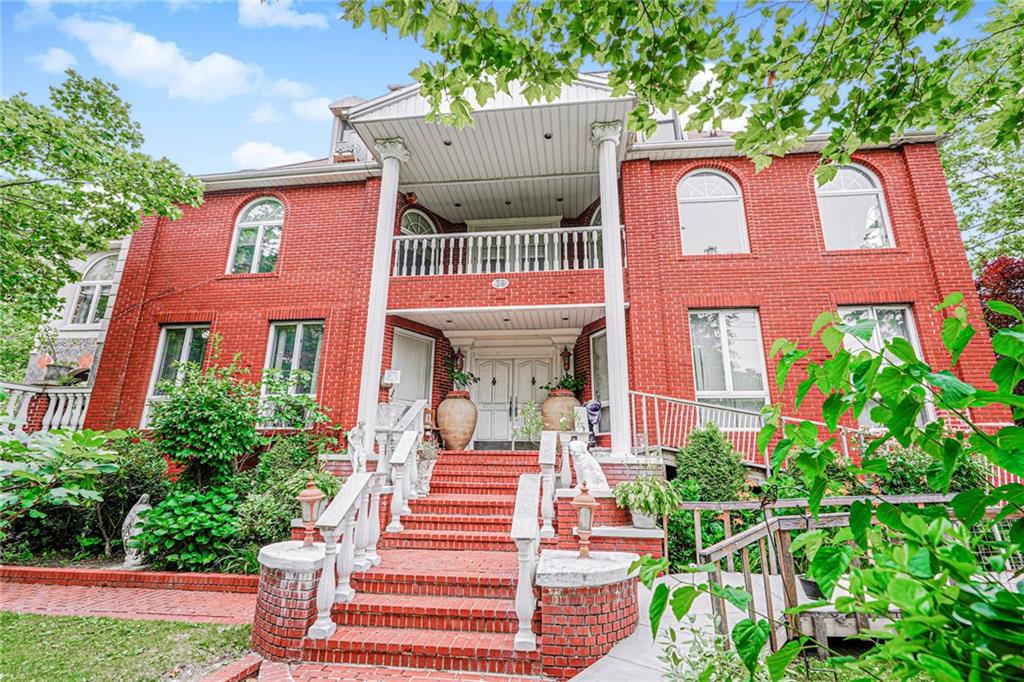 Brooklyn, New York, 11234, United States, 4 Bedrooms Bedrooms, ,7 BathroomsBathrooms,Residential,Active,1859380