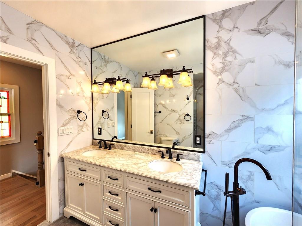 Brooklyn, New York, 11210, United States, 3 Bedrooms Bedrooms, ,3 BathroomsBathrooms,Residential,Active,1920267