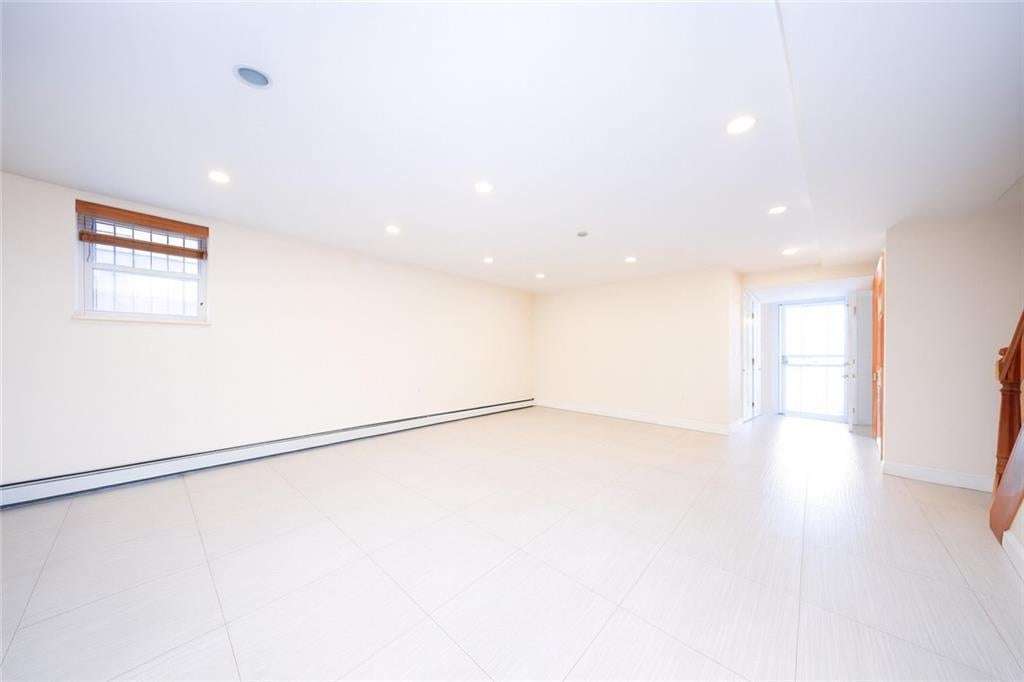 Brooklyn, New York, 11228, United States, 4 Bedrooms Bedrooms, ,3 BathroomsBathrooms,Residential,Active,1967314