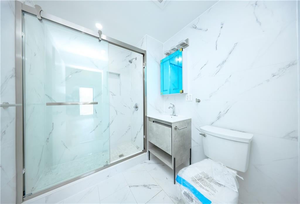 Flushing, New York, 11358, United States, ,Commercial,Active,1945081