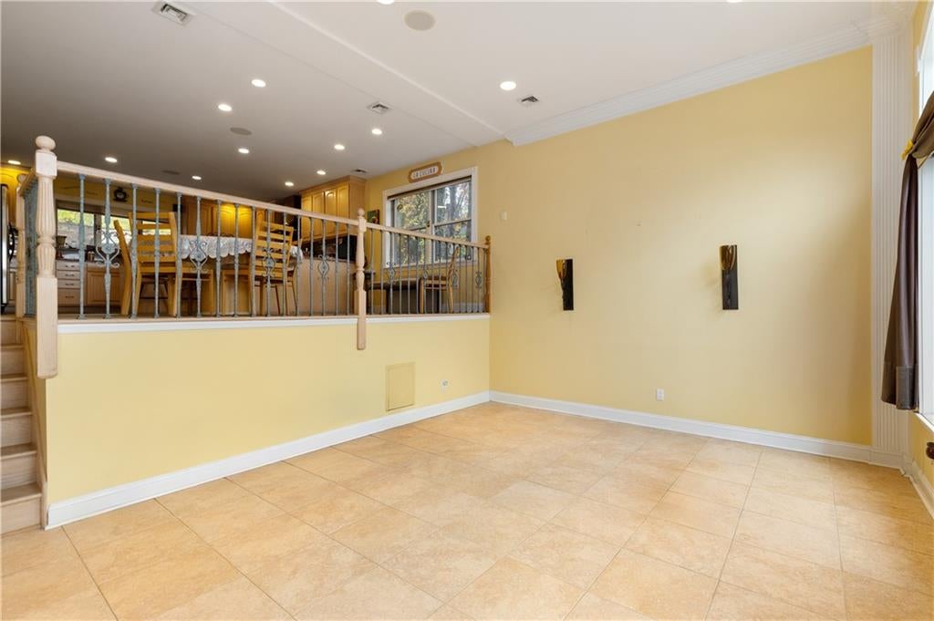 Staten Island, New York, 10304, United States, 4 Bedrooms Bedrooms, ,4 BathroomsBathrooms,Residential,Active,1997634