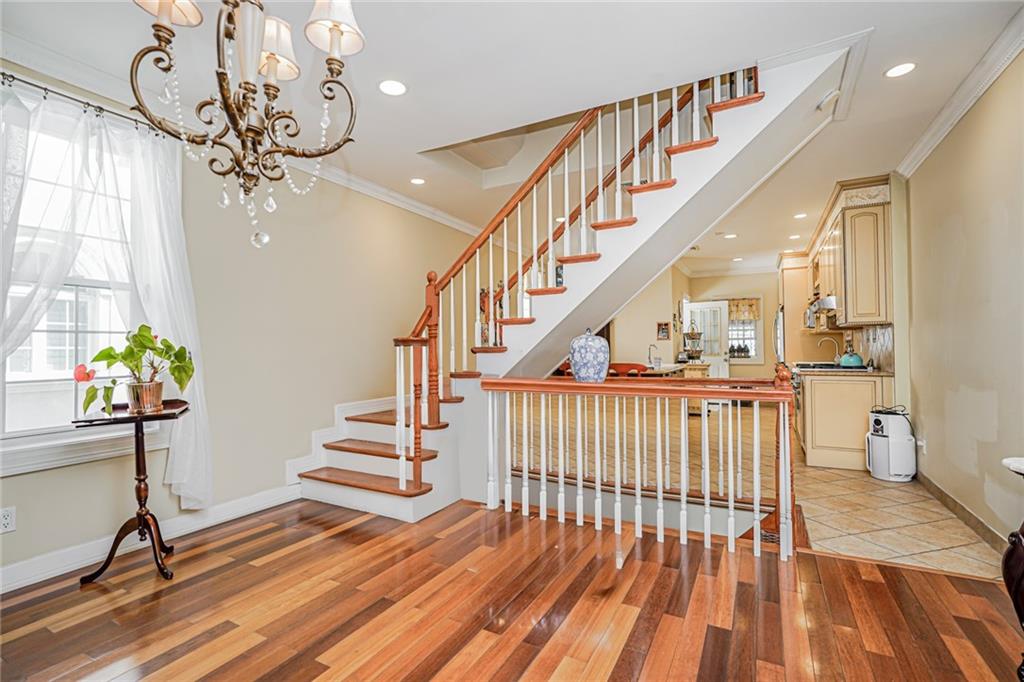 Brooklyn, New York, 11209, United States, 3 Bedrooms Bedrooms, ,2 BathroomsBathrooms,Residential,Active,1834476