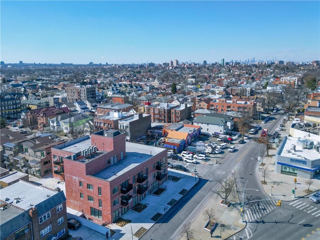 Flushing, New York, 11358, United States, ,Commercial,Active,1945081