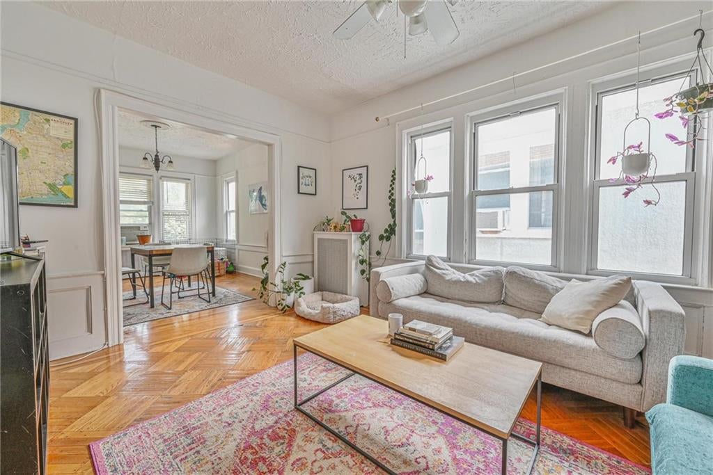 Brooklyn, New York, 11220, United States, 5 Bedrooms Bedrooms, ,3 BathroomsBathrooms,Residential,Active,1867909