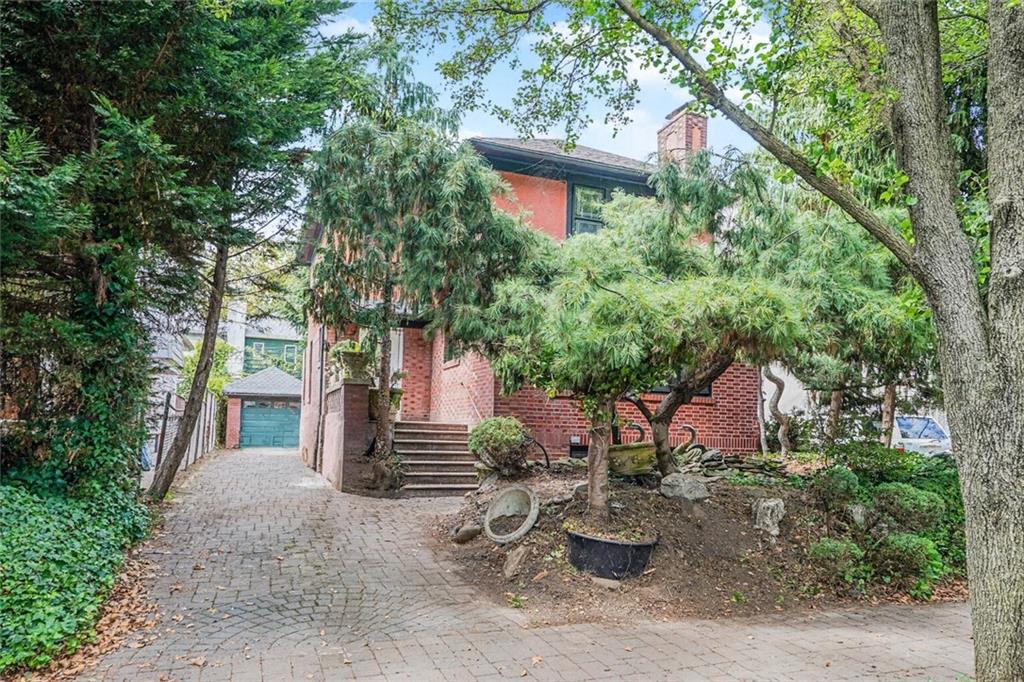 Brooklyn, New York, 11210, United States, 3 Bedrooms Bedrooms, ,2 BathroomsBathrooms,Residential,Active,1922277