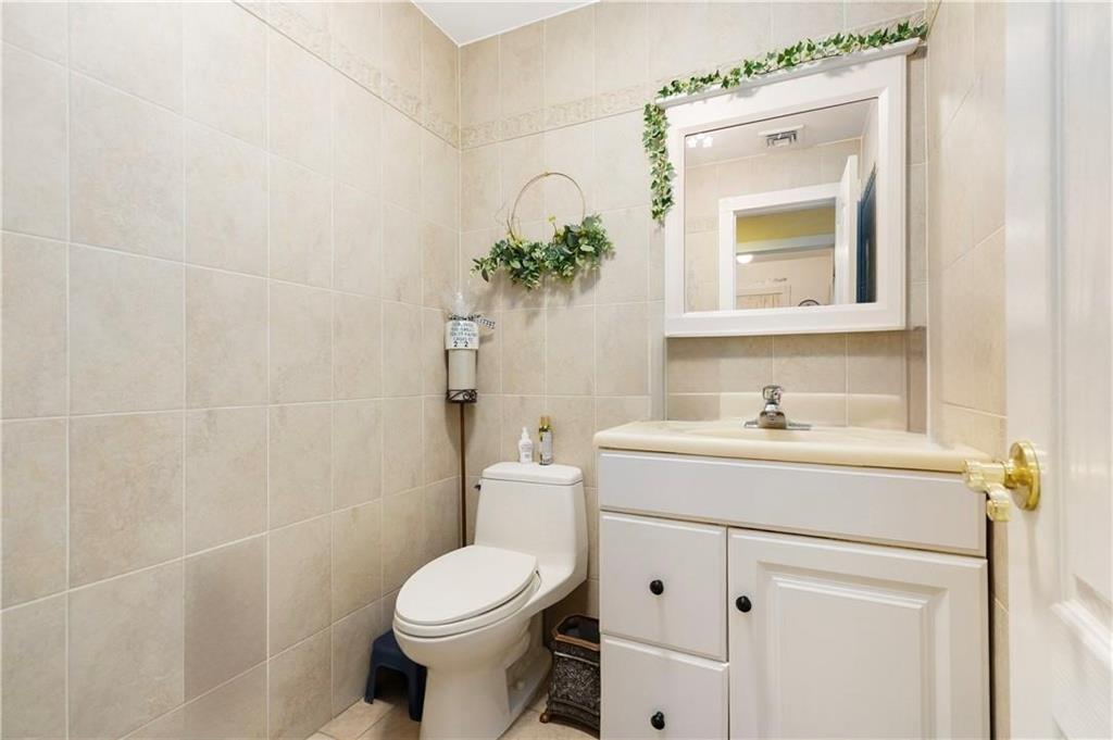 Staten Island, New York, 10304, United States, 4 Bedrooms Bedrooms, ,4 BathroomsBathrooms,Residential,Active,1997634