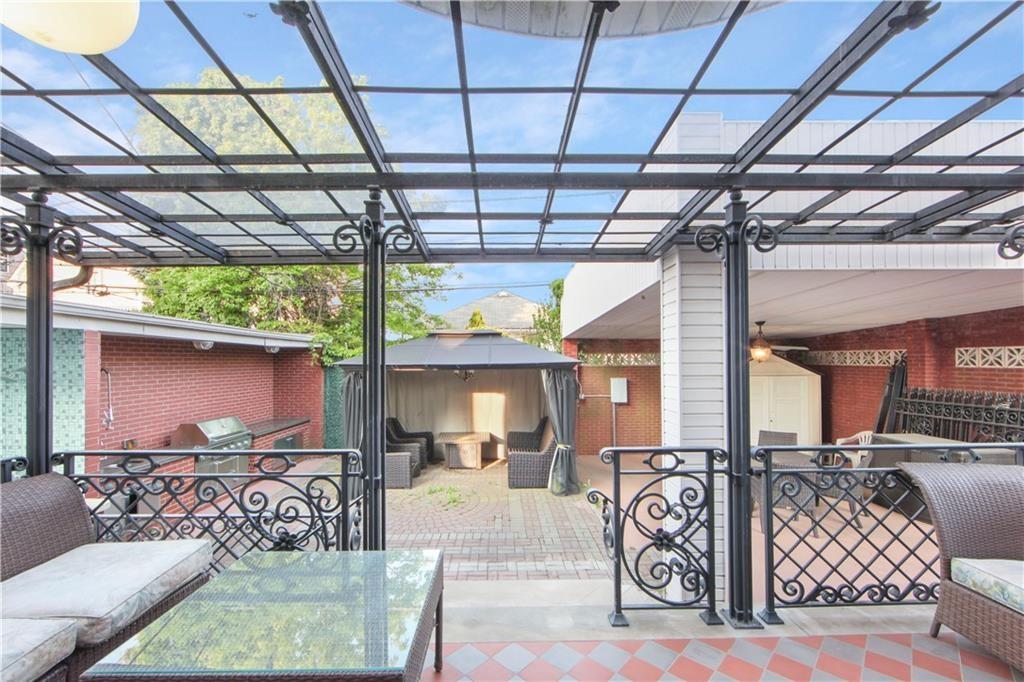 Brooklyn, New York, 11235, United States, 3 Bedrooms Bedrooms, ,5 BathroomsBathrooms,Residential,Active,1912813