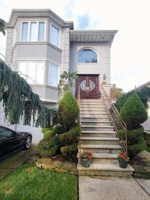 270 LAMPORT BLVD, STATEN ISLAND, NY 10305 - Image 1