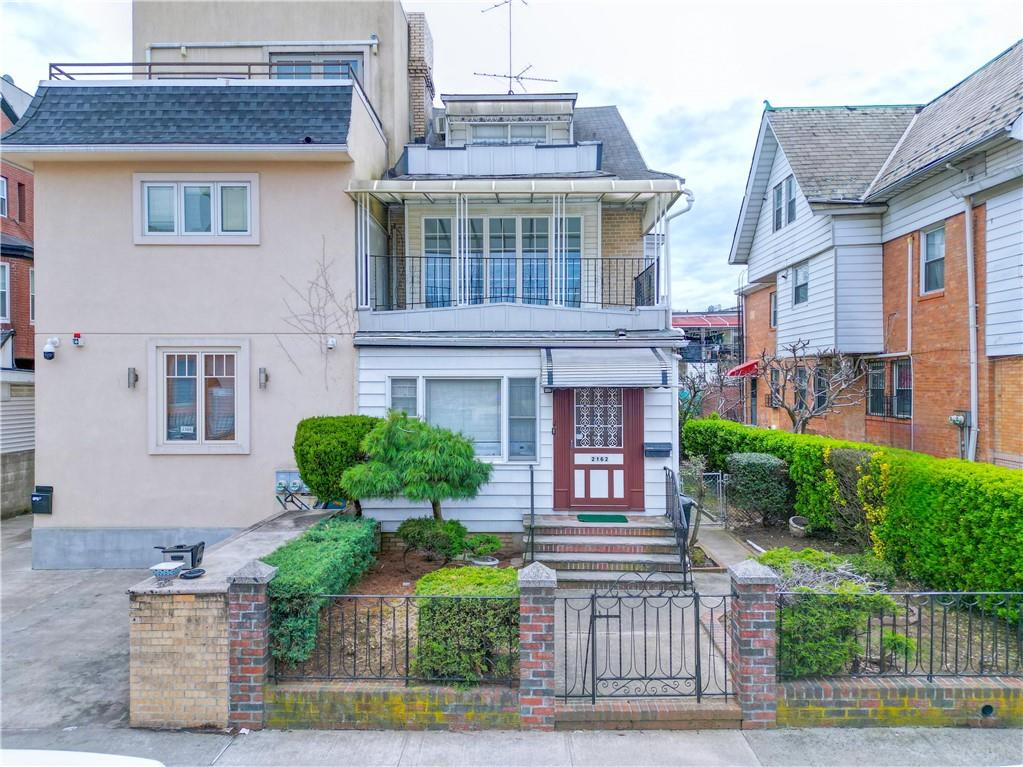 Brooklyn, New York, 11204, United States, ,5 BathroomsBathrooms,Residential,Active,1761601