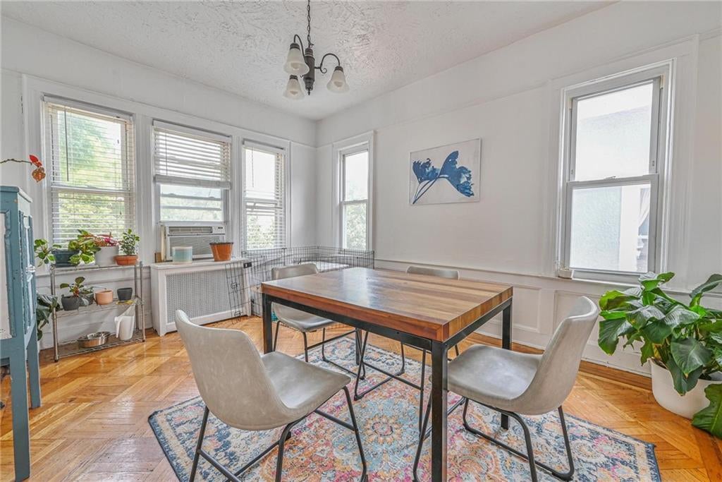 Brooklyn, New York, 11220, United States, 5 Bedrooms Bedrooms, ,3 BathroomsBathrooms,Residential,Active,1867909