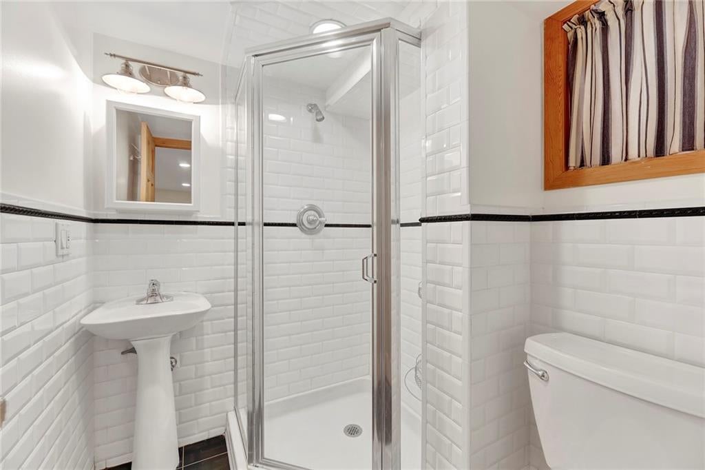 Brooklyn, New York, 11209, United States, 3 Bedrooms Bedrooms, ,3 BathroomsBathrooms,Residential,Active,1927679