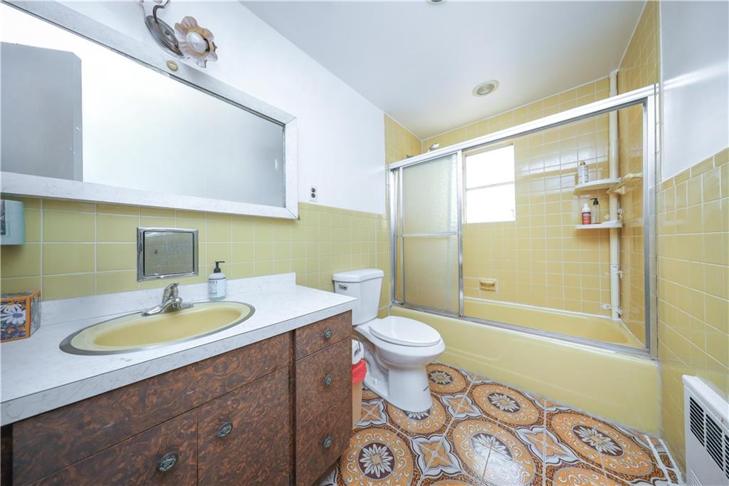 Brooklyn, New York, 11204, United States, ,5 BathroomsBathrooms,Residential,Active,1761601