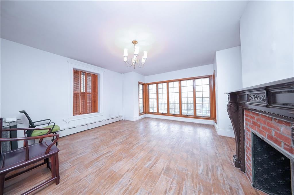 Brooklyn, New York, 11204, United States, ,5 BathroomsBathrooms,Residential,Active,1761601