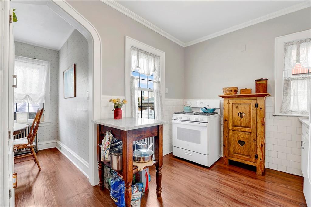 Brooklyn, New York, 11209, United States, 3 Bedrooms Bedrooms, ,3 BathroomsBathrooms,Residential,Active,1927679
