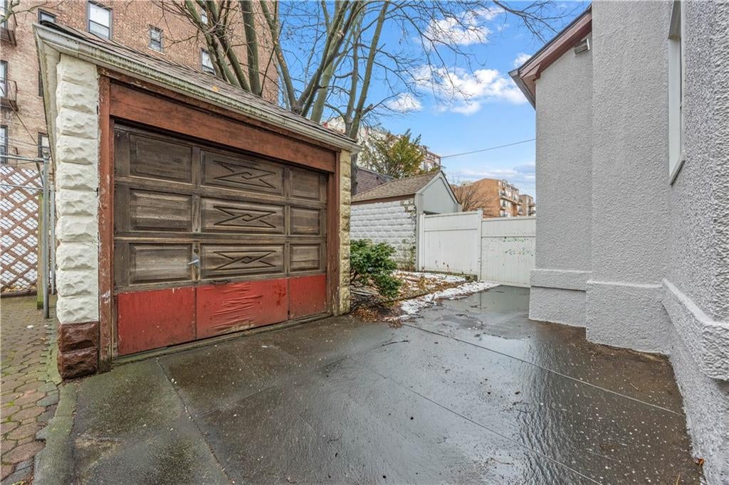 Brooklyn, New York, 11229, United States, 3 Bedrooms Bedrooms, ,3 BathroomsBathrooms,Residential,Active,2045747