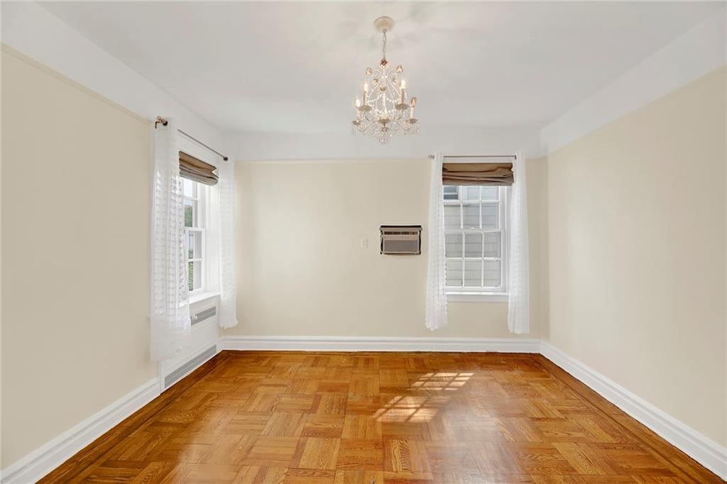 Brooklyn, New York, 11209, United States, 4 Bedrooms Bedrooms, ,4 BathroomsBathrooms,Residential,Active,1945085