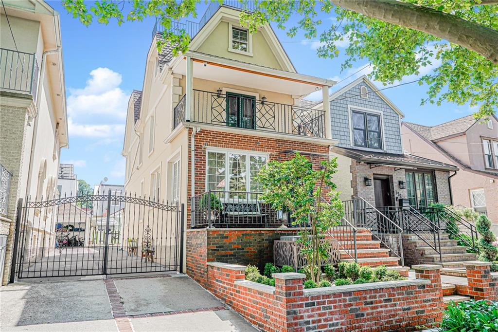 Brooklyn, New York, 11209, United States, 3 Bedrooms Bedrooms, ,2 BathroomsBathrooms,Residential,Active,1834476