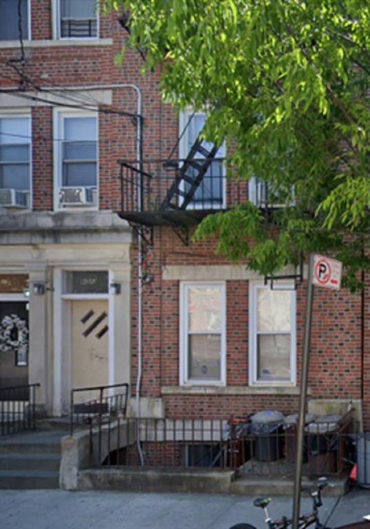 Brooklyn, New York, 11219, United States, 9 Bedrooms Bedrooms, ,6 BathroomsBathrooms,Residential,Active,1936690