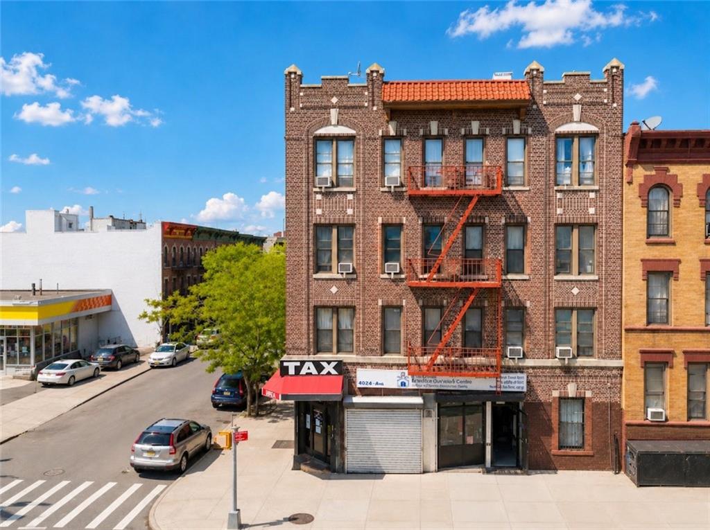 Brooklyn, New York, 11220, United States, ,Residential,Active,2045690