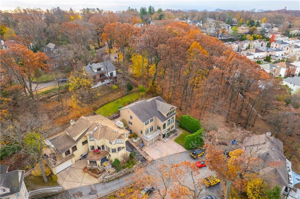 Staten Island, New York, 10304, United States, 4 Bedrooms Bedrooms, ,4 BathroomsBathrooms,Residential,Active,1997634