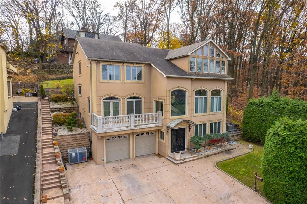 Staten Island, New York, 10304, United States, 4 Bedrooms Bedrooms, ,4 BathroomsBathrooms,Residential,Active,1997634